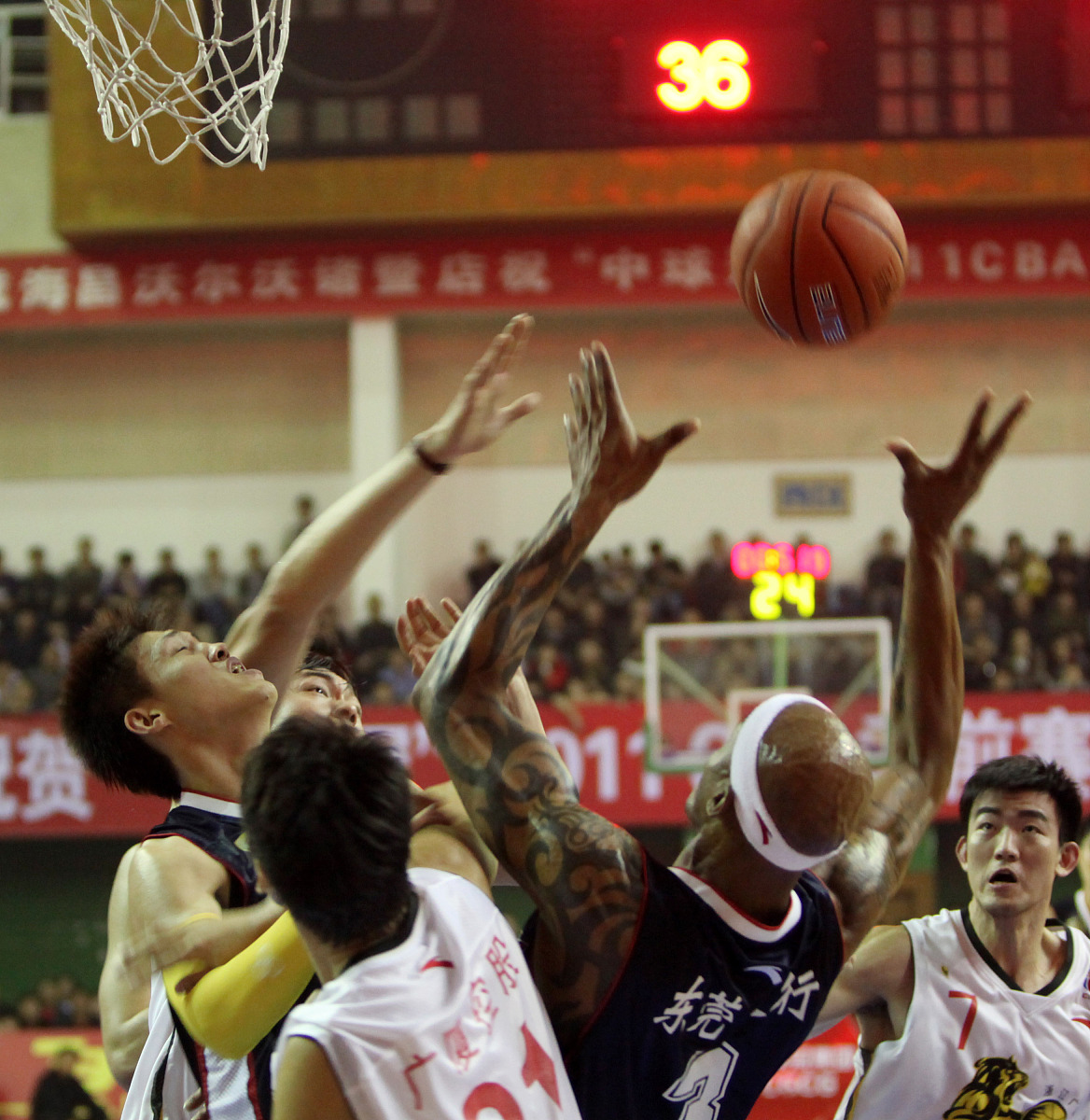 浙江队成为本场最大亮点，CBA季后赛瞬间破防，逆转