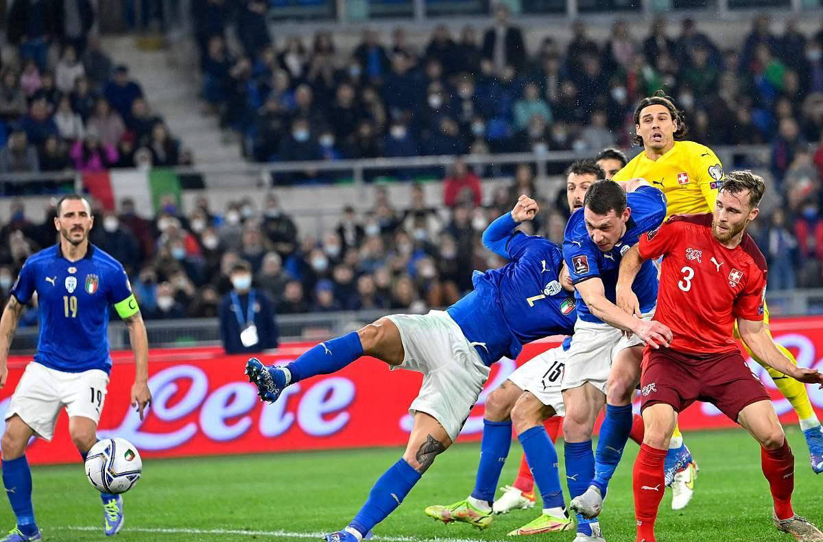 包含法国客场挑战摩尔多瓦，法国3-0轻松击败摩尔多瓦的词条