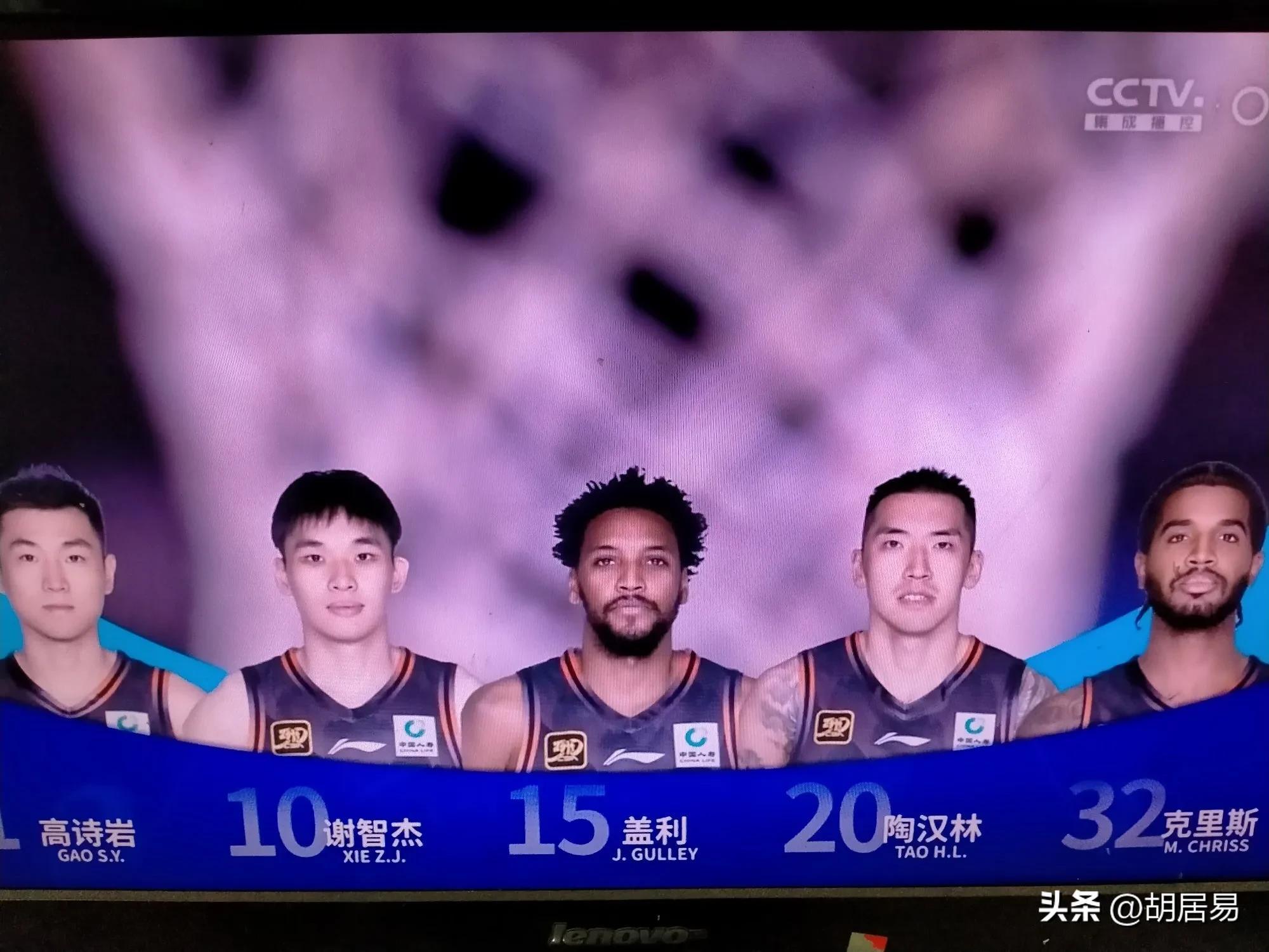 包含新疆男篮遭遇惨败，目前战绩不佳的词条