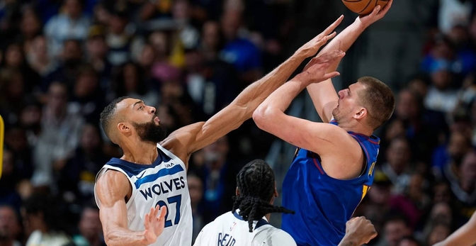 星空体育下载-包含爵士客场击溃灰熊，戈贝尔抢篮板占尽优势的词条