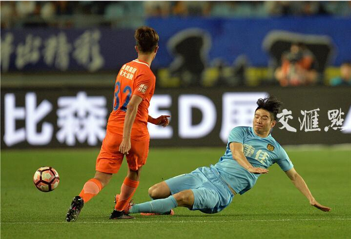 星空体育入口-苏宁逆转重庆，取得客场胜利