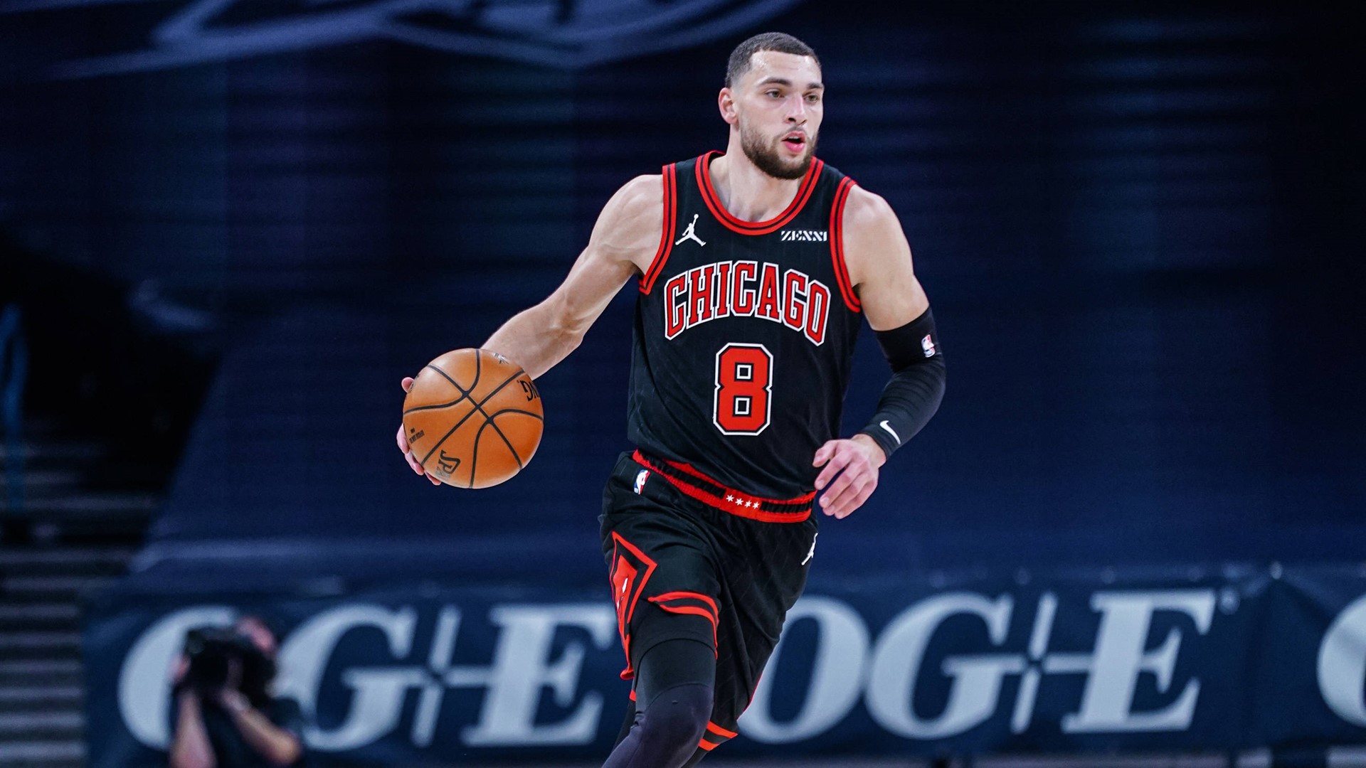 星空体育登录入口-公牛力克太阳，拉文全场发挥稳定