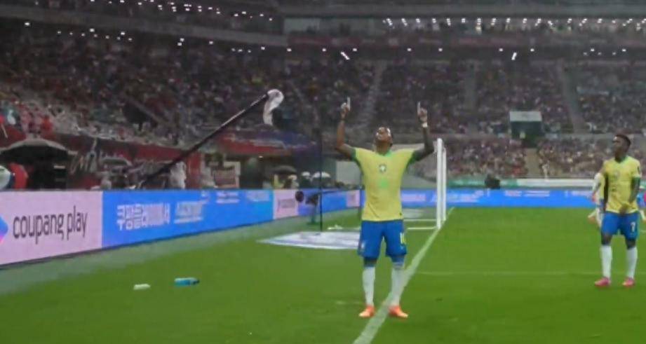 星空体育中国官网-巴西国家队今天将进行最后一次训练备战国际比赛