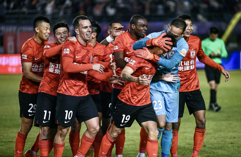 星空体育网站入口-关于强强对话！精彩对决激烈上演，观众沸腾不已的信息