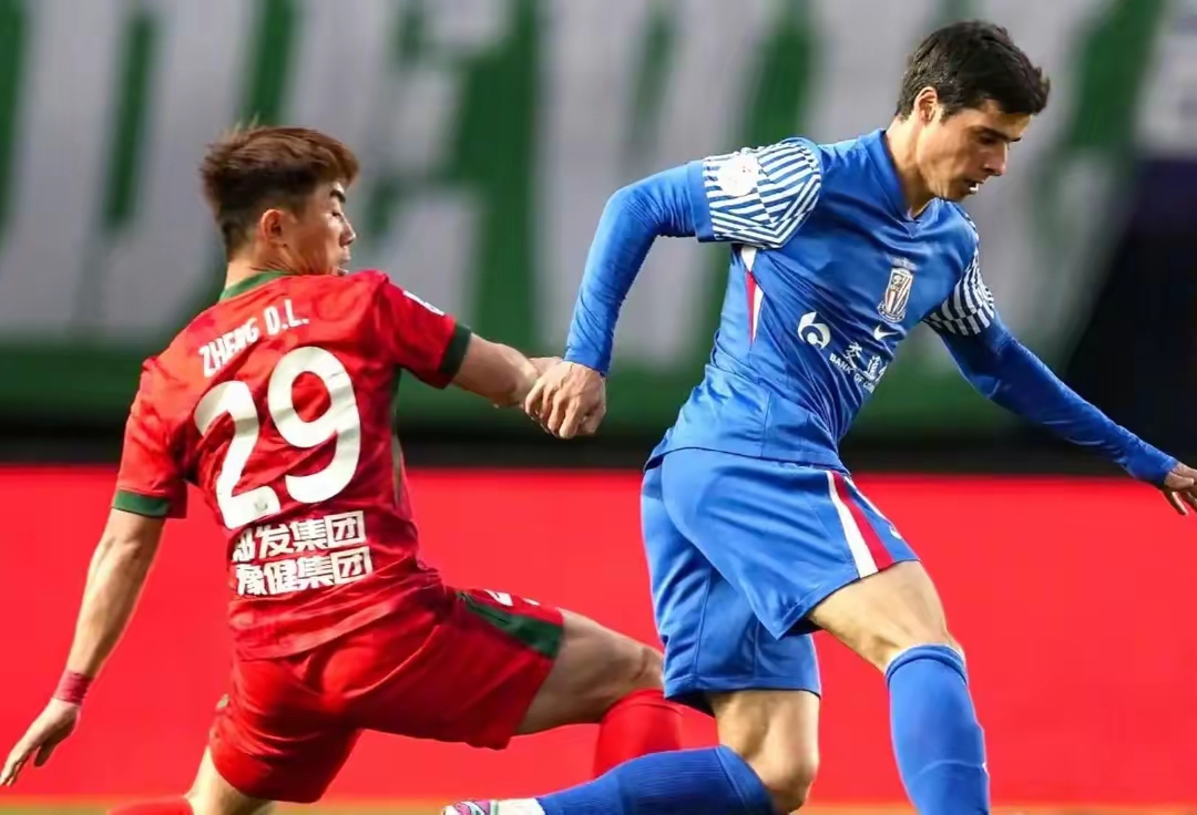 新晋足球联赛赛事掀起狂欢,球员表现优异备受瞩目的简单介绍 新晋足球联赛赛事掀起狂欢,球员表现优异备受瞩目的简单介绍